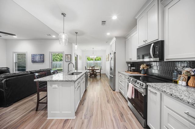 65 Lewis Loop, Greenbrier, AR 72058