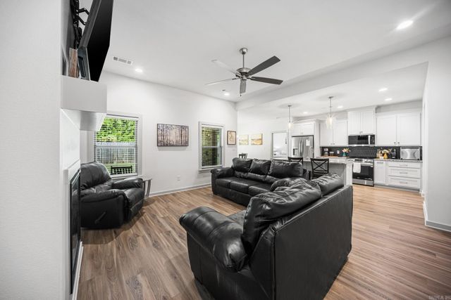 65 Lewis Loop, Greenbrier, AR 72058