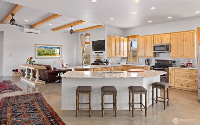 2071 Sage Hill Drive, Ellensburg, WA 98926