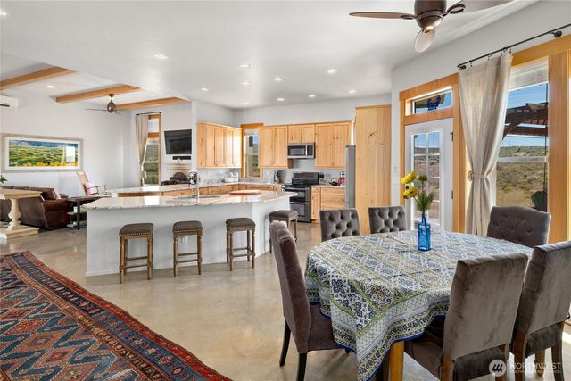 2071 Sage Hill Drive, Ellensburg, WA 98926