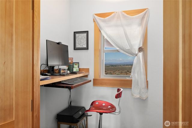 2071 Sage Hill Drive, Ellensburg, WA 98926