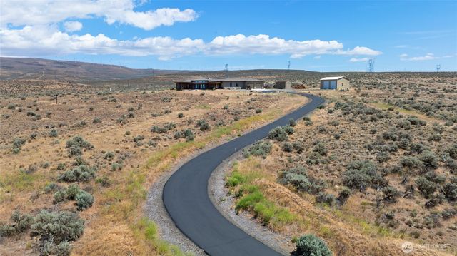 2071 Sage Hill Drive, Ellensburg, WA 98926