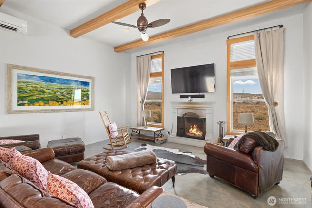 2071 Sage Hill Drive, Ellensburg, WA 98926