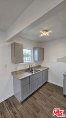 136 W 99th Street 136 1/2, Los Angeles, CA 90003