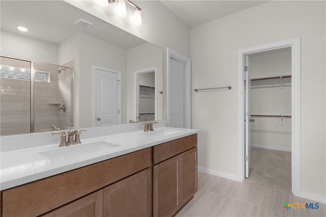 931 Creek Bed Drive, New Braunfels, TX 78130