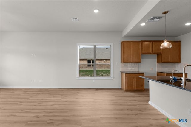 931 Creek Bed Drive, New Braunfels, TX 78130