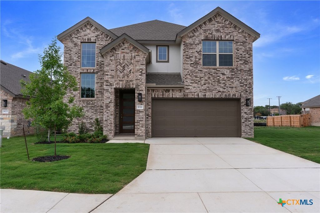 931 Creek Bed Drive, New Braunfels, TX 78130
