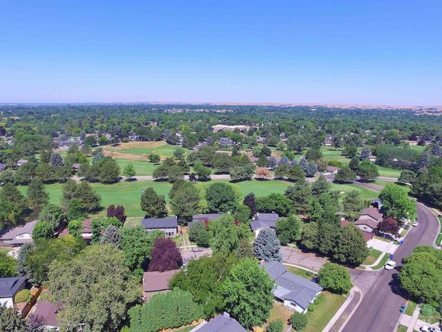 698 N Eagle Hills Way, Eagle, ID 83616