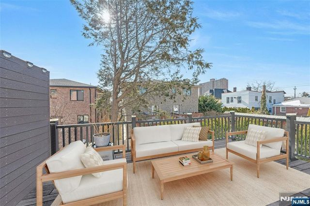 92 Washington Avenue, Cliffside Park, NJ 07010