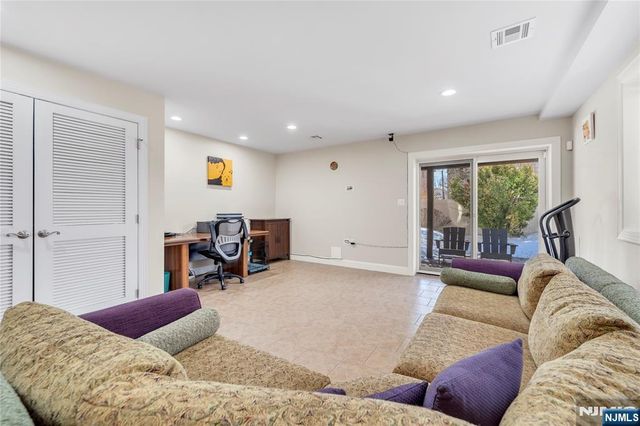 92 Washington Avenue, Cliffside Park, NJ 07010