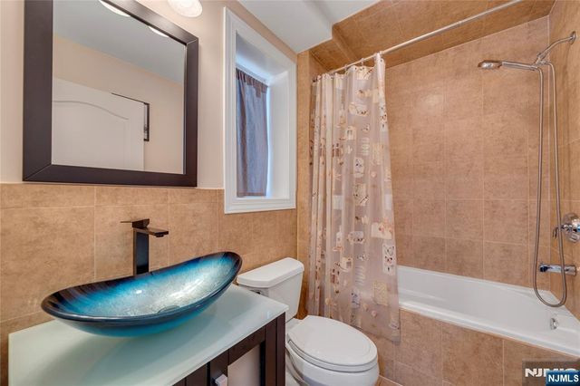 92 Washington Avenue, Cliffside Park, NJ 07010