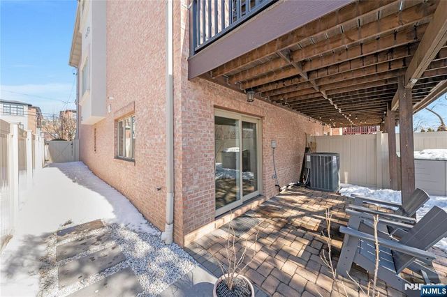 92 Washington Avenue, Cliffside Park, NJ 07010