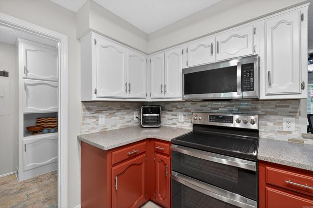 3 Polido Lane, Hot Springs Village, AR 71909
