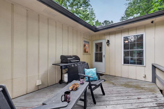 3 Polido Lane, Hot Springs Village, AR 71909