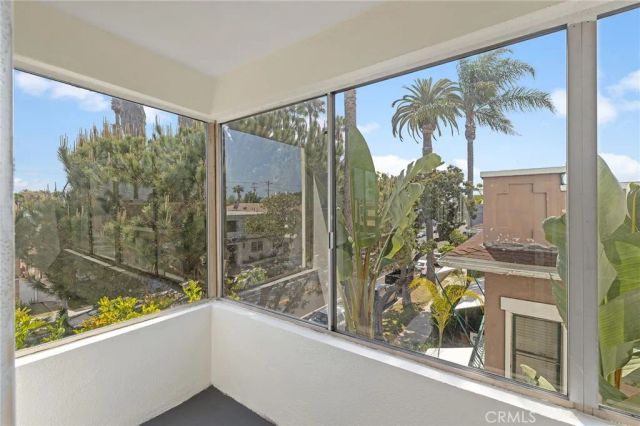 1187 E 3rd 202, Long Beach, CA 90802