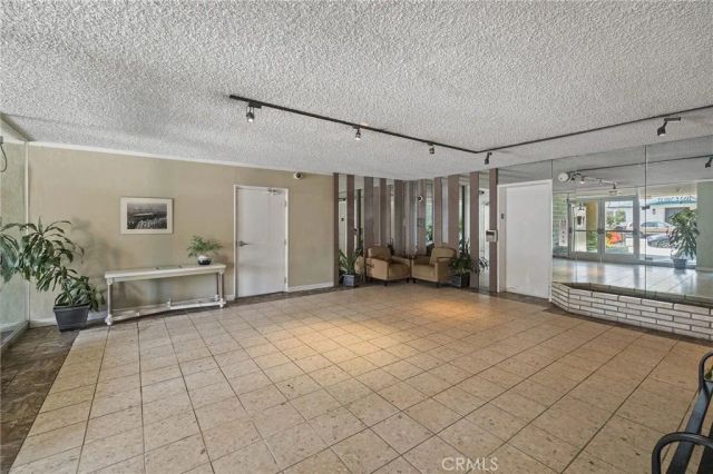 1187 E 3rd 202, Long Beach, CA 90802