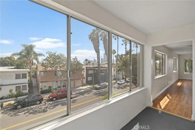 1187 E 3rd 202, Long Beach, CA 90802