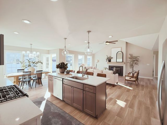 1692 Campton Drive, Bourbonnais, IL 60914