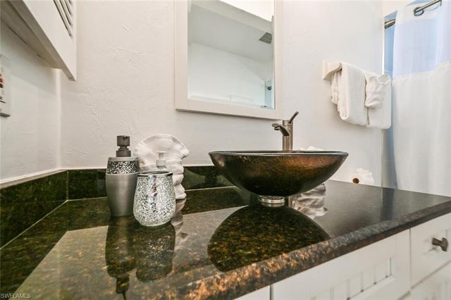 21511 Indian Bayou DR, Fort Myers Beach, FL 33931