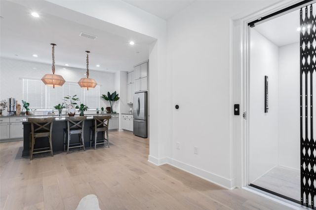 4216 Elevator DR 43, Austin, TX 78731