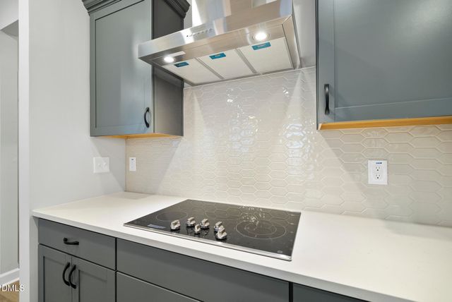 288 Meadowbark Bend 37, Garner, NC 27529