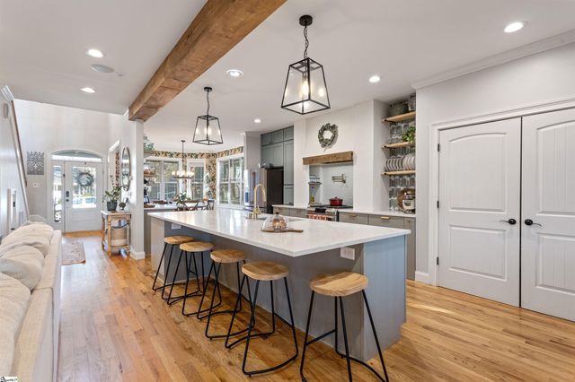 9 Waverly Court, Greenville, SC 29605