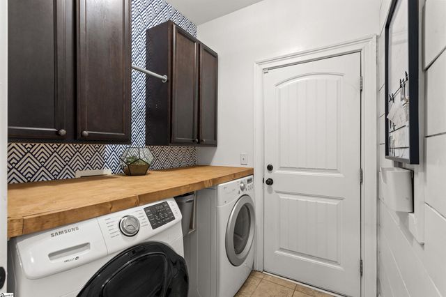 9 Waverly Court, Greenville, SC 29605