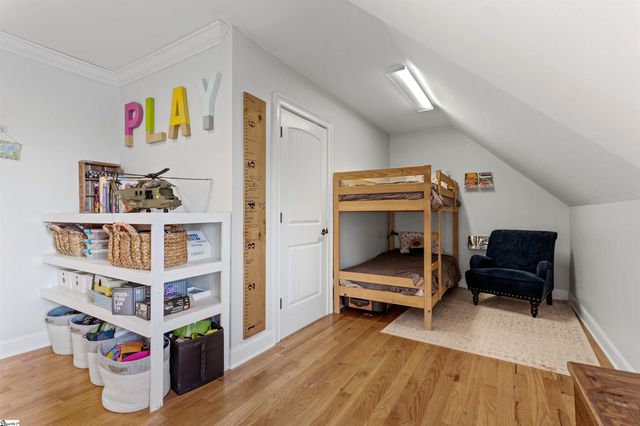 9 Waverly Court, Greenville, SC 29605