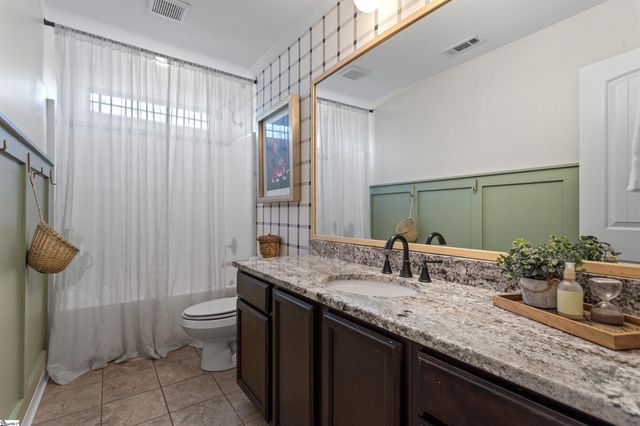 9 Waverly Court, Greenville, SC 29605