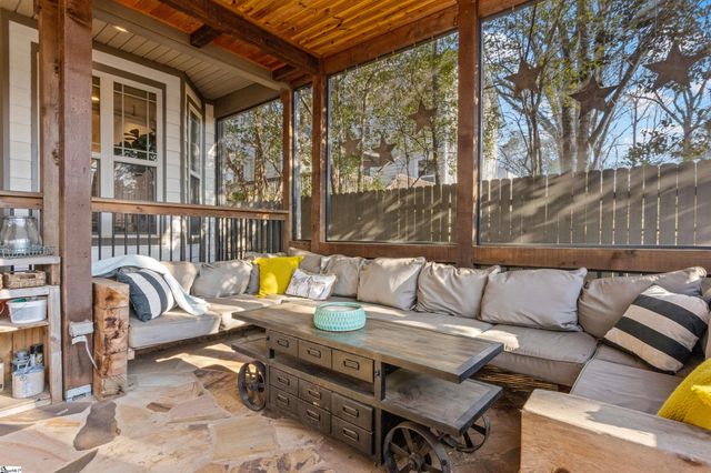 9 Waverly Court, Greenville, SC 29605