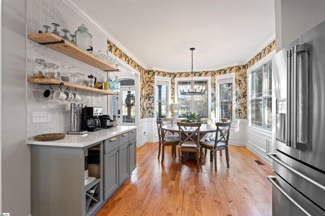 9 Waverly Court, Greenville, SC 29605