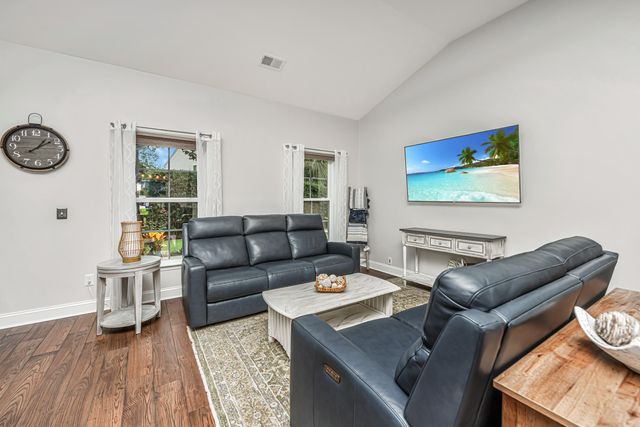 3813 Hanoverian Drive, Mount Pleasant, SC 29429