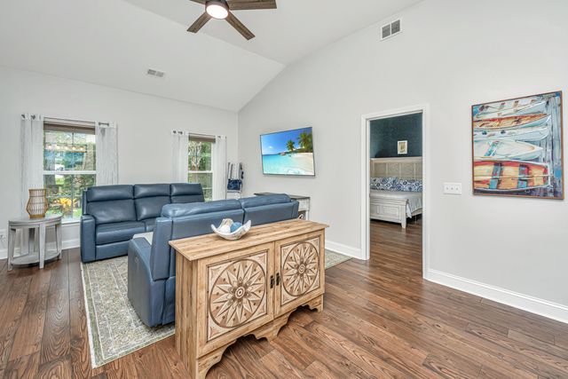 3813 Hanoverian Drive, Mount Pleasant, SC 29429
