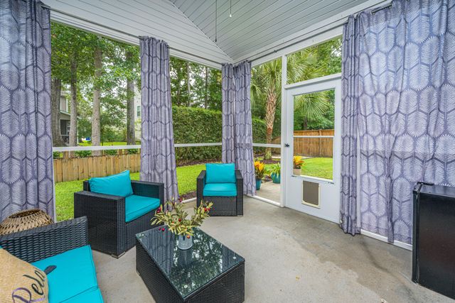 3813 Hanoverian Drive, Mount Pleasant, SC 29429