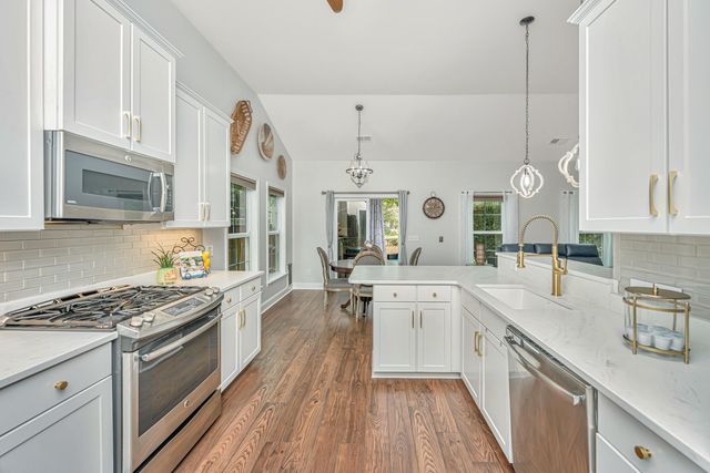 3813 Hanoverian Drive, Mount Pleasant, SC 29429