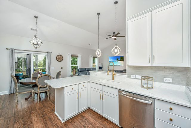 3813 Hanoverian Drive, Mount Pleasant, SC 29429