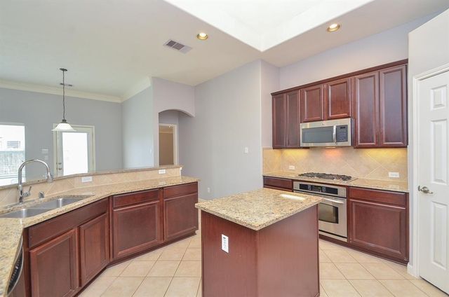 6726 Oakman, Sugar Land, TX 77479