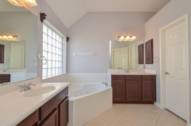 6726 Oakman, Sugar Land, TX 77479