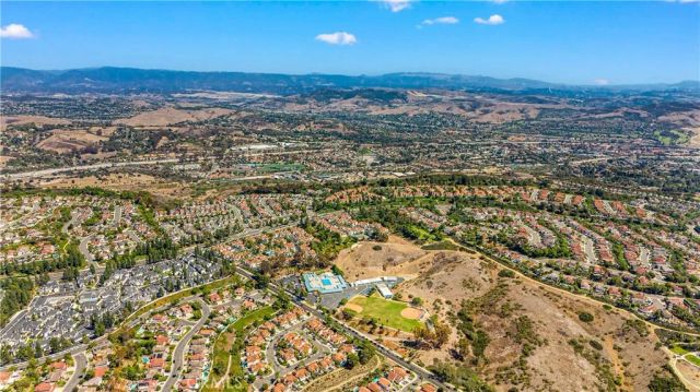 37 Gullwing, Laguna Niguel, CA 92677
