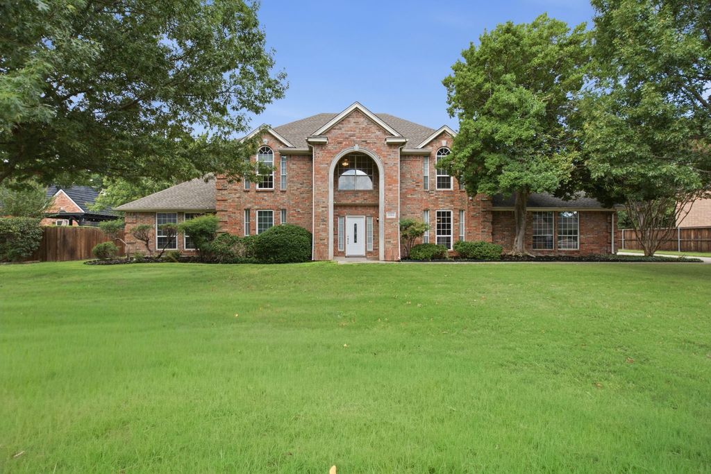 5904 Highland Hills Lane, Colleyville, TX 76034 — exterior