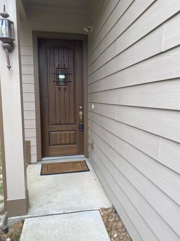 102 Aventura Place, The Woodlands, TX 77389