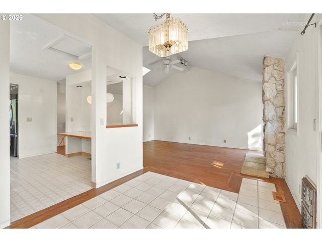 21104 Sw JAMECO Ct, Tualatin, OR 97062