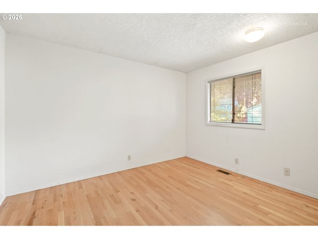 21104 Sw JAMECO Ct, Tualatin, OR 97062