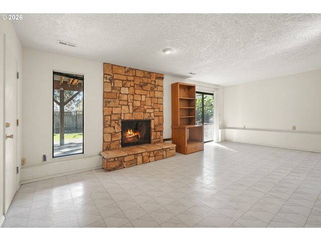 21104 Sw JAMECO Ct, Tualatin, OR 97062