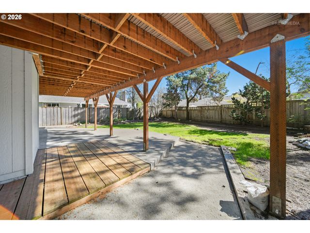 21104 Sw JAMECO Ct, Tualatin, OR 97062