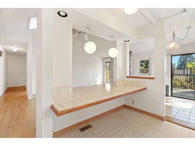 21104 Sw JAMECO Ct, Tualatin, OR 97062