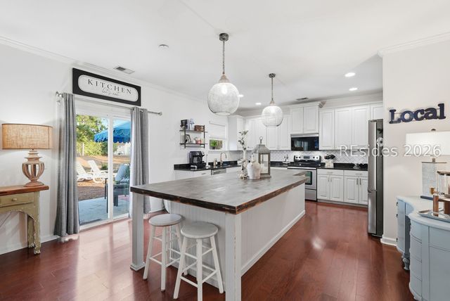 63 Sago Palm Dr, Bluffton, SC 29910