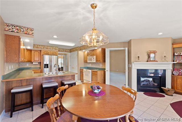 3310 Twelve Oaks Court, Sellersburg, IN 47172