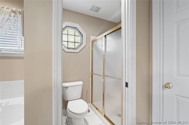 3310 Twelve Oaks Court, Sellersburg, IN 47172