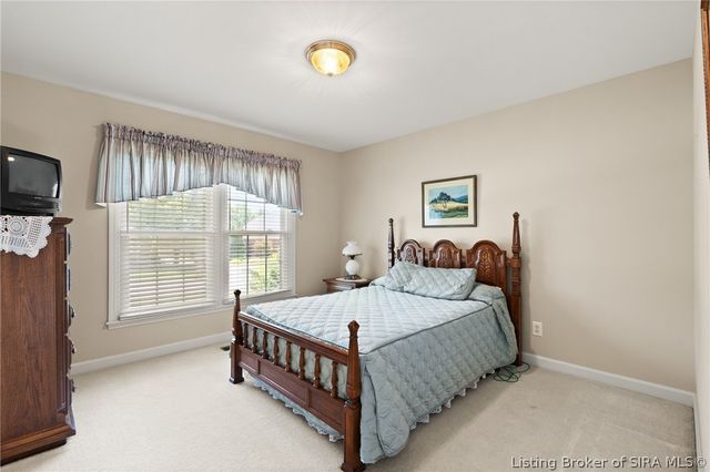 3310 Twelve Oaks Court, Sellersburg, IN 47172